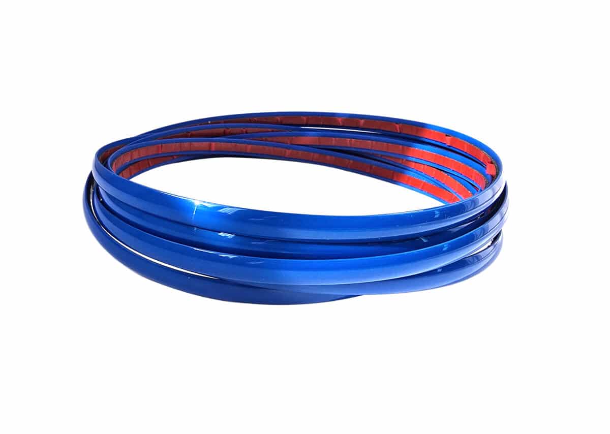 ce549610f46aa6e95c9d82f5929a0665e15d684f7663dd4268fa9436fb756a83.jpg Mavi 9mm Dekoratif Yapışkanlı Şerit 3 Metre - Görsel 1
